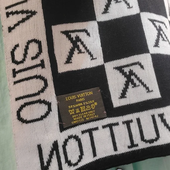 🏅Luxurious LOUIS VUITTON WOOL & SILK SCARF - Picture 8 of 8